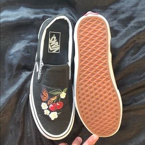Limited edition Vans perf for summer 2020!